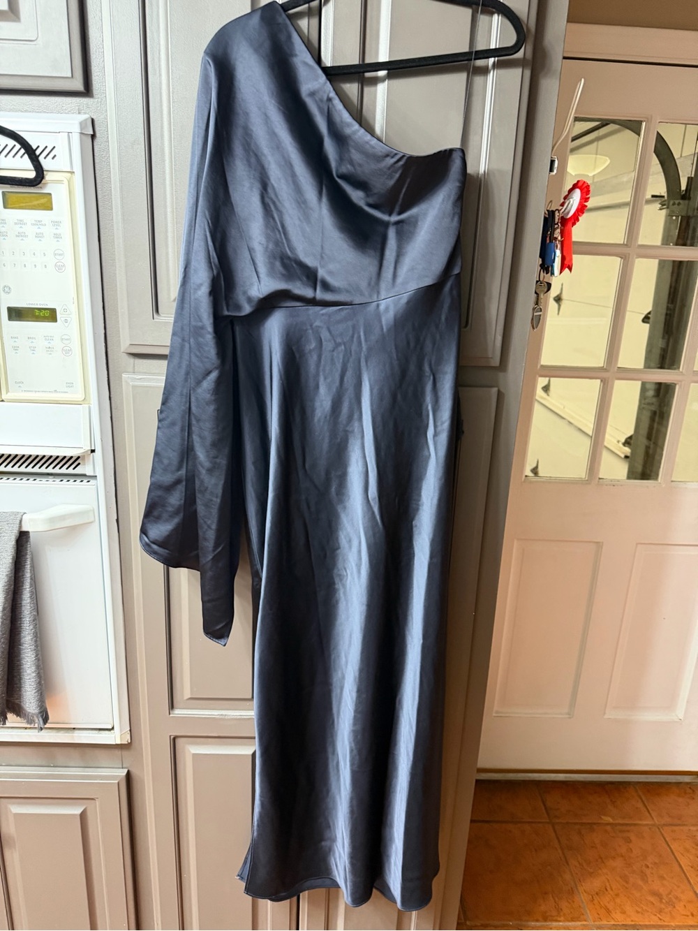 Significant Other Kelsie One-Shoulder Evening Gown with Draped Sleeve - Picture 6 of 8